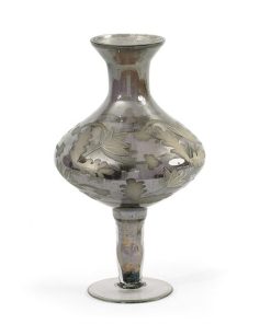 Nicolette Urn